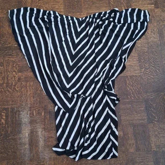 Vintage Ruffled Striped Tank Top - Picture 4 of 4